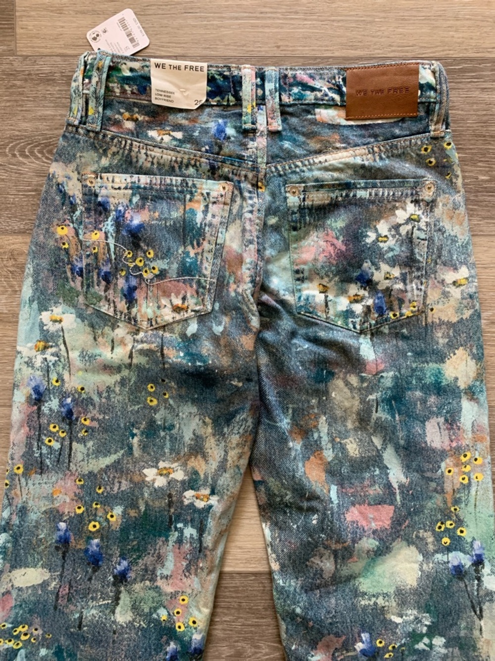 Free People Tennessee Low-Rise Illusions Painted Floral Jeans 25 NWT We The Free - Picture 12 of 12